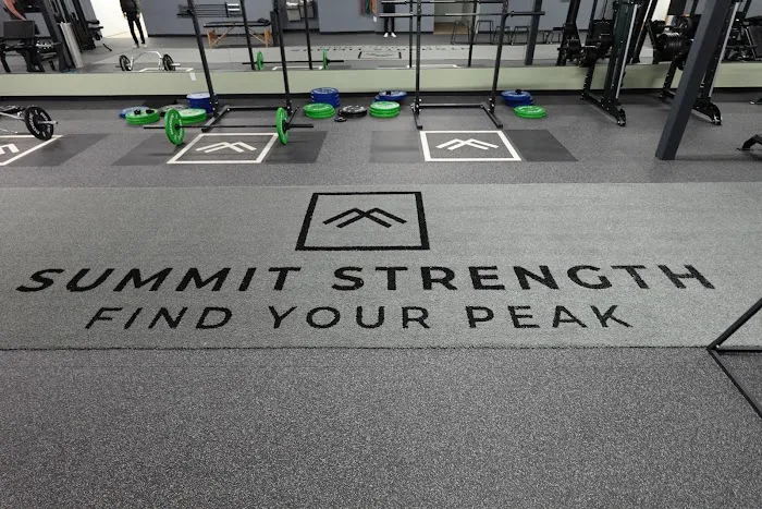 Summit Strength Picture 7