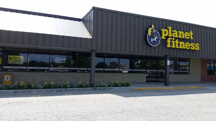 Planet Fitness Picture 2