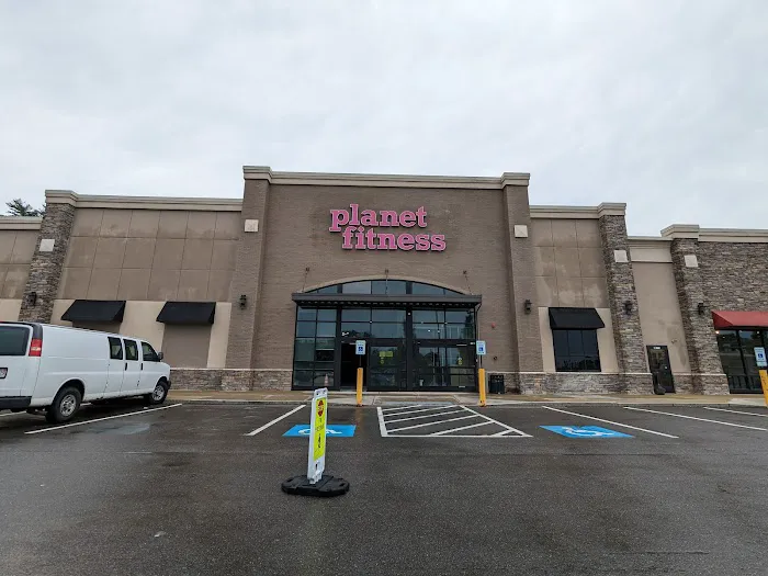 Planet Fitness Picture 7