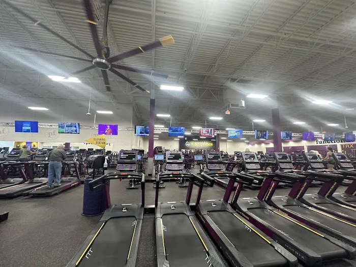 Planet Fitness Picture 2