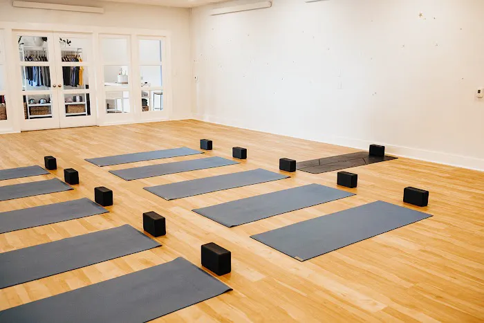 Sol Power Yoga Picture 2