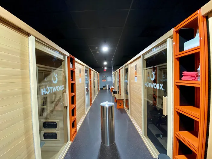 HOTWORX Bedford, NH | Hot Yoga, Pilates & Barre Workouts Picture 7