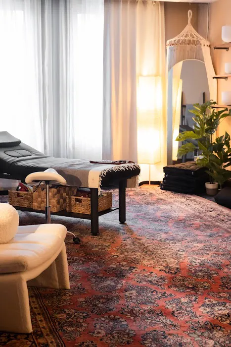 Novo Healing Studio Picture 1