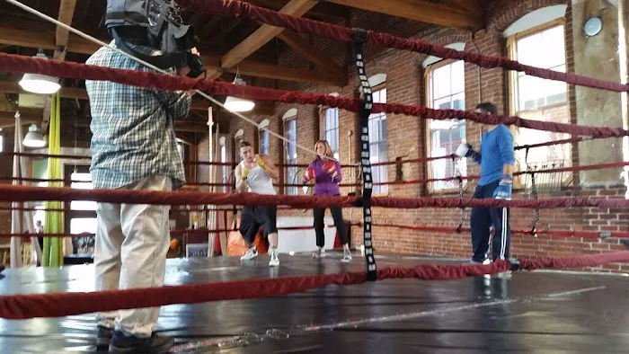 Bare Knuckle Murphy's Boxing Kickboxing/MMA and Go Ninja Aerial Fitness & Circus Arts Picture 2