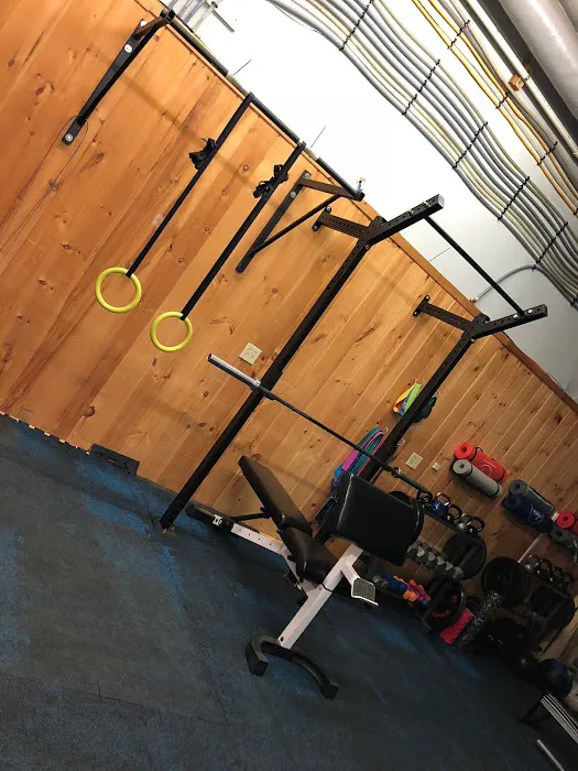 Smitty's Garage Gym Picture 10