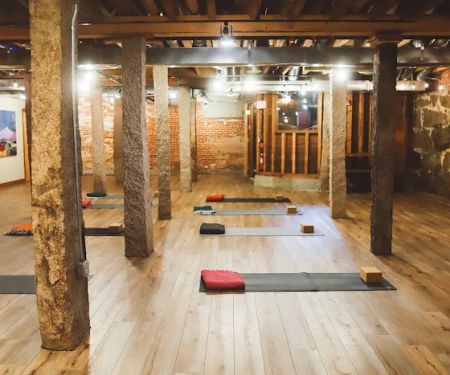 Mountain Kula Yoga