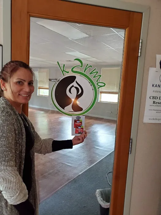 Karma Yoga Picture 8