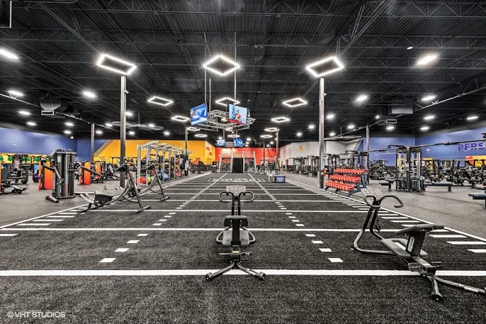 Crunch Fitness - Springfield, MA Picture 9