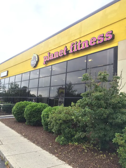 Planet Fitness Picture 6