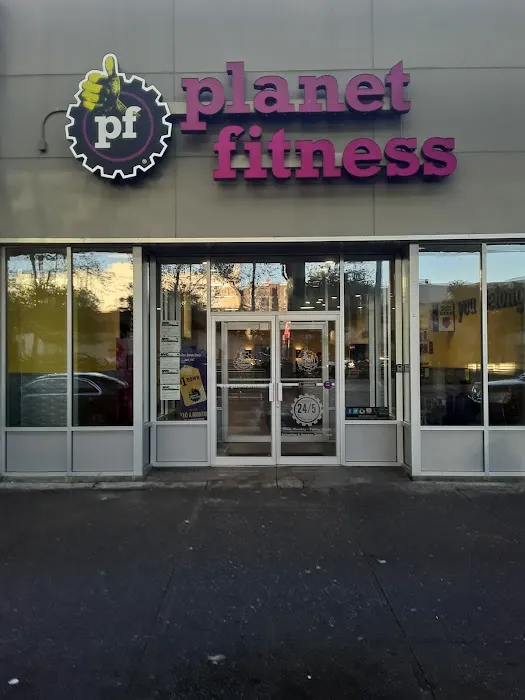 Planet Fitness Picture 2
