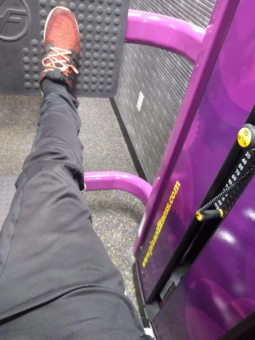 Planet Fitness Picture 8