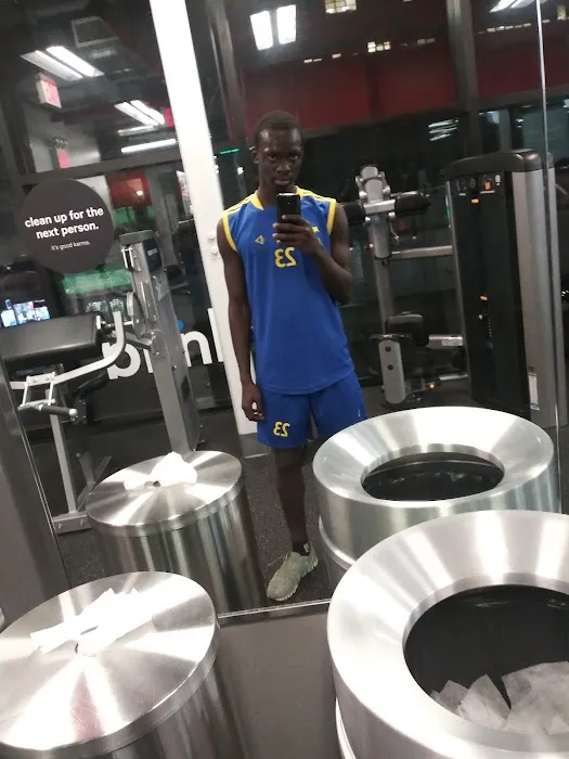 Blink Fitness Hunts Point Picture 2