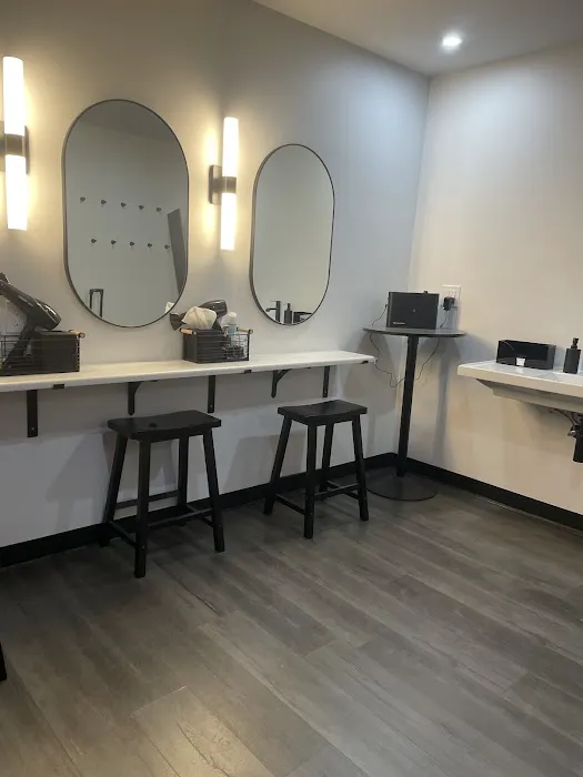 VAURA Pilates - Upper East Side Picture 8