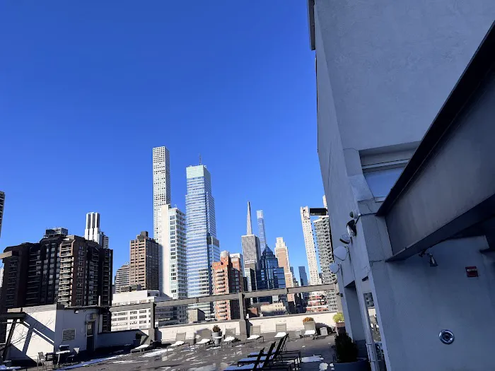 Equinox East 61st Street Picture 3