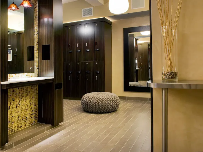 Equinox East 44th Street Picture 2