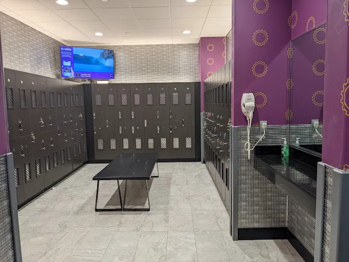 Planet Fitness Picture 9