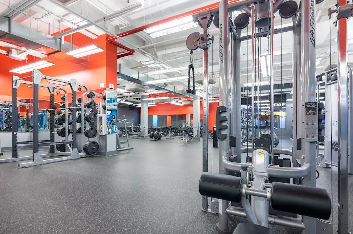 Blink Fitness Valley Stream Picture 1