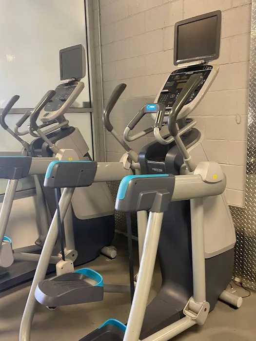 Synergy Fitness Lynbrook Picture 1