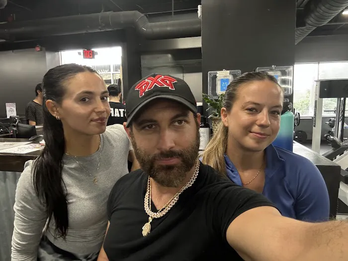 Kings & Queens Elite Fitness Facility Picture 2