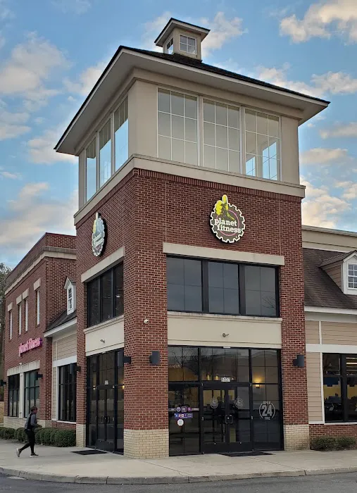 Planet Fitness Picture 2