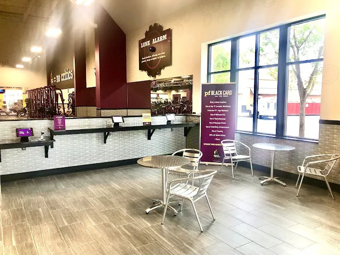 Planet Fitness Picture 8