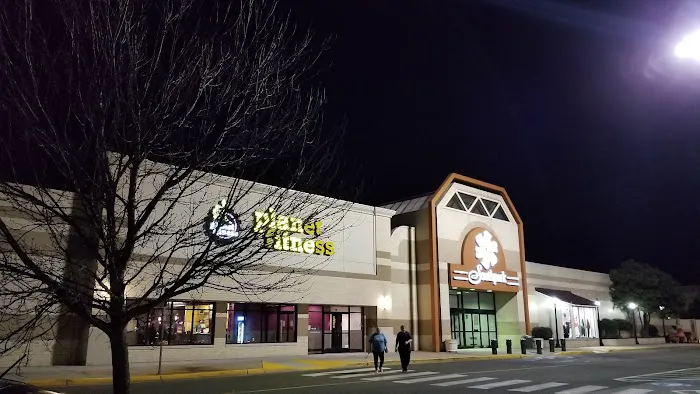 Planet Fitness Picture 10