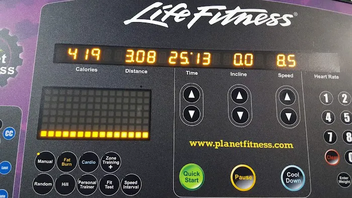 Planet Fitness Picture 6