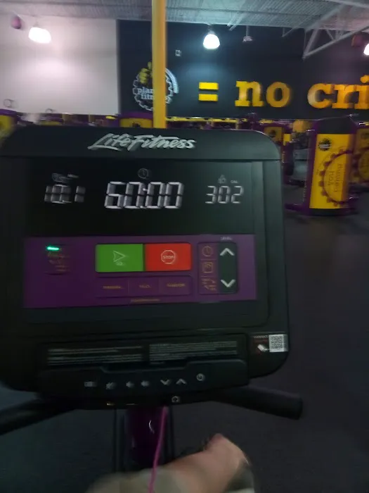 Planet Fitness Picture 7