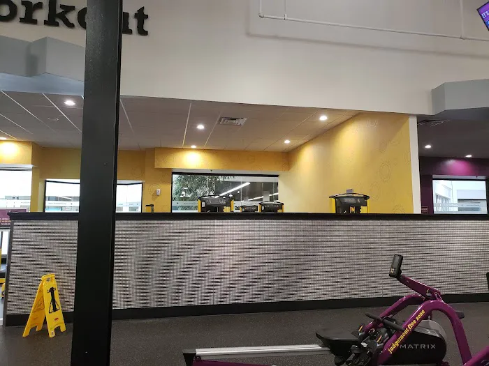 Planet Fitness Picture 9