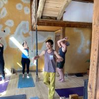 Sunny Side Yoga Center ico