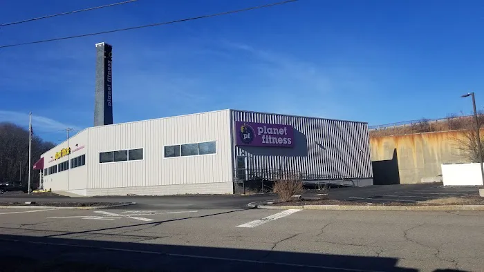 Planet Fitness Picture 1