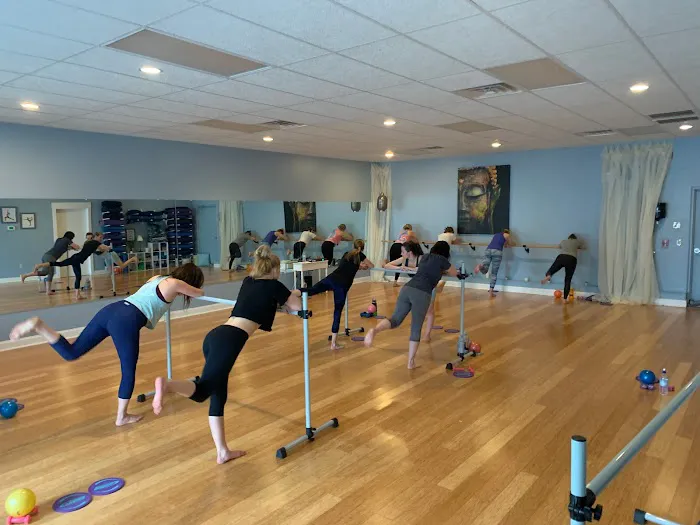 Zen Yoga and Wellness Picture 3