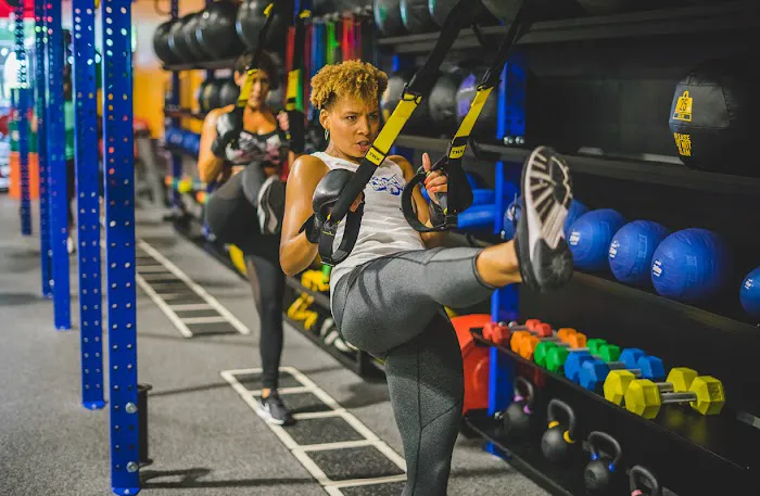 Crunch Fitness - Fitchburg Picture 1