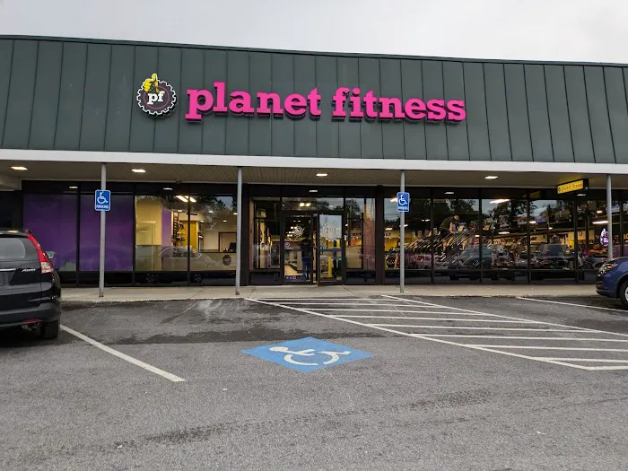 Planet Fitness Picture 3