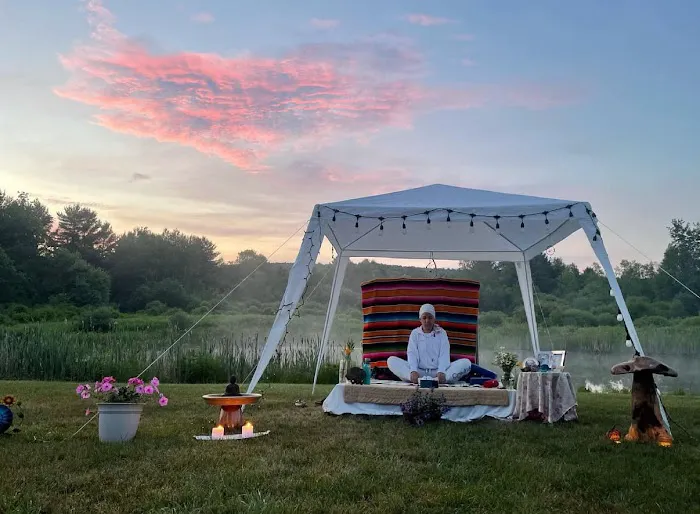 Kundalini Yoga - Sukhpran Khalsa Picture 3