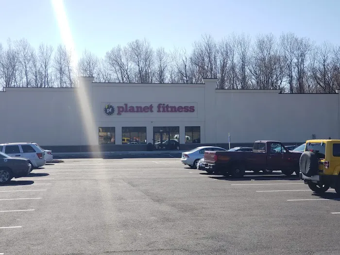 Planet Fitness Picture 2