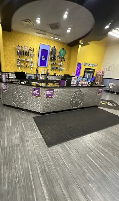Planet Fitness Picture 7