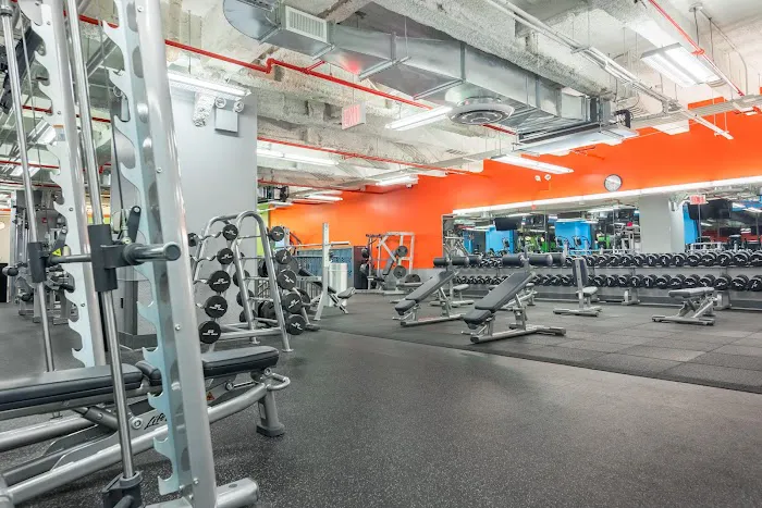Blink Fitness 54th Picture 4