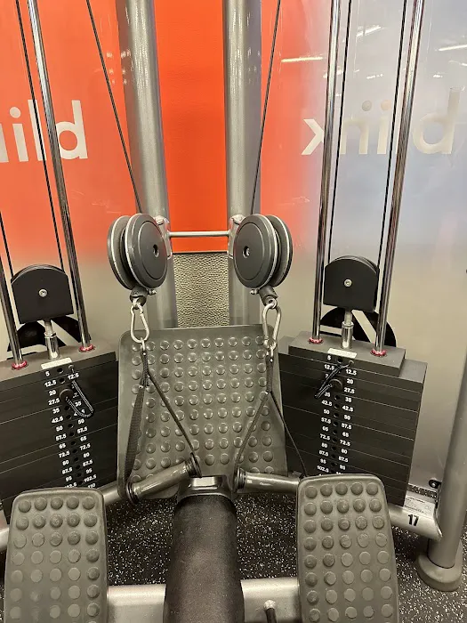 Blink Fitness 54th Picture 8