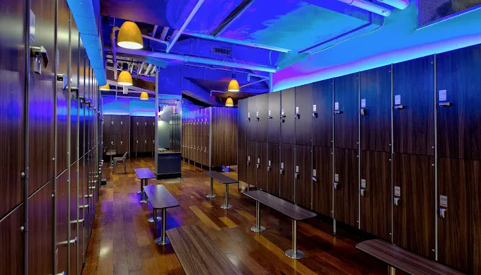 Crunch Fitness - 59th Street Picture 6