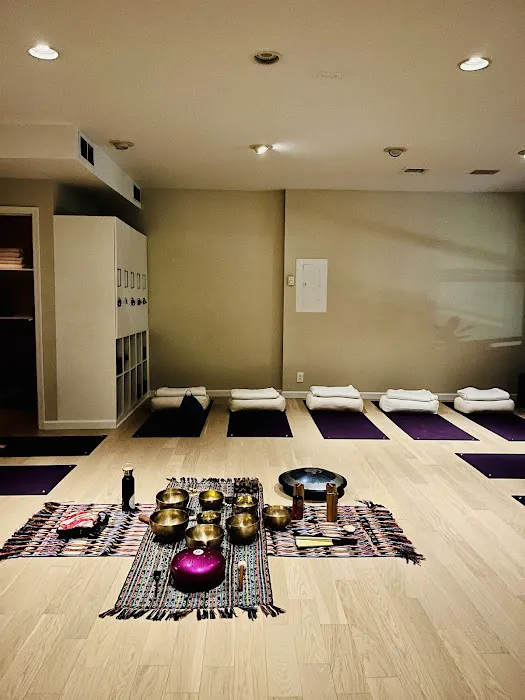 Om City Yoga Picture 4