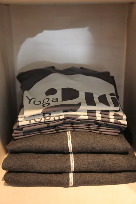 Yoga 216 Picture 3