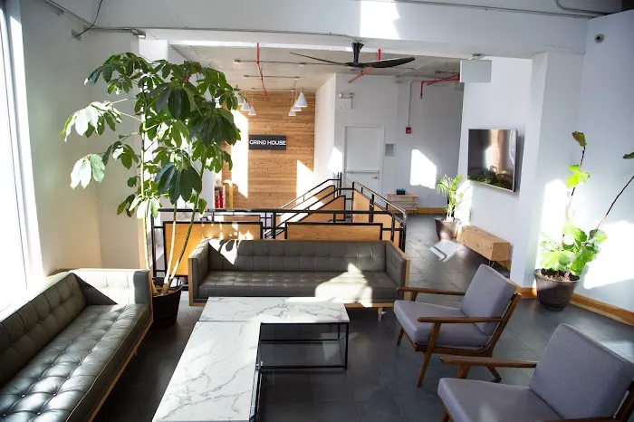 Grind House Picture 7