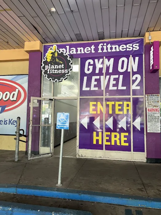 Planet Fitness Picture 3