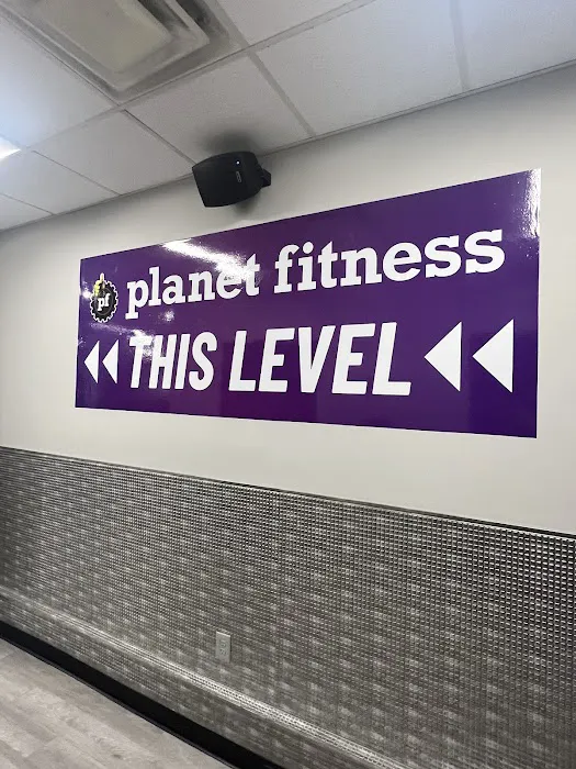 Planet Fitness Picture 5