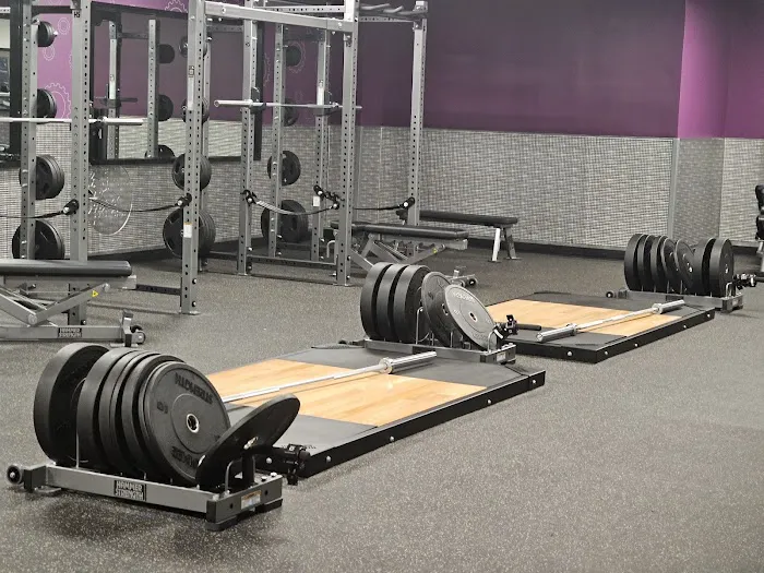 Planet Fitness Picture 4