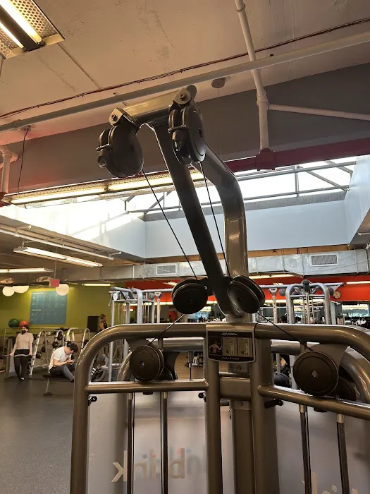 Blink Fitness Jackson Heights Picture 6