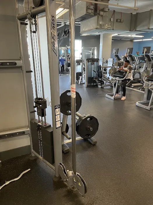 Blink Fitness Jackson Heights Picture 8