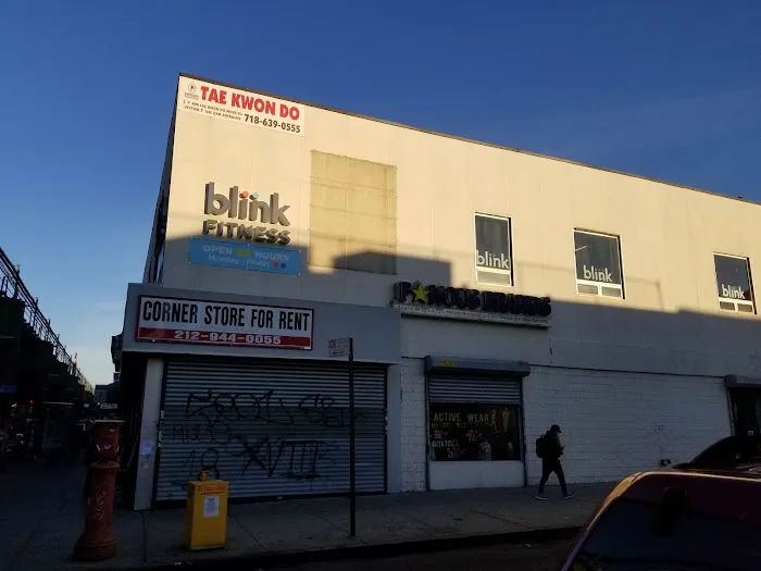 Blink Fitness Jackson Heights Picture 2