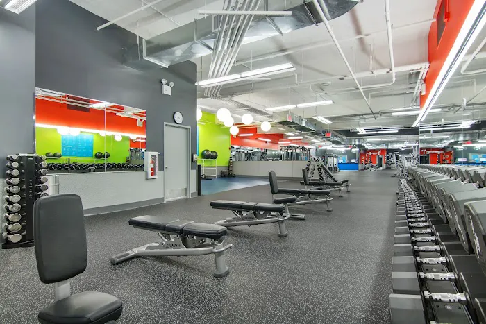 Blink Fitness Jackson Heights Picture 5